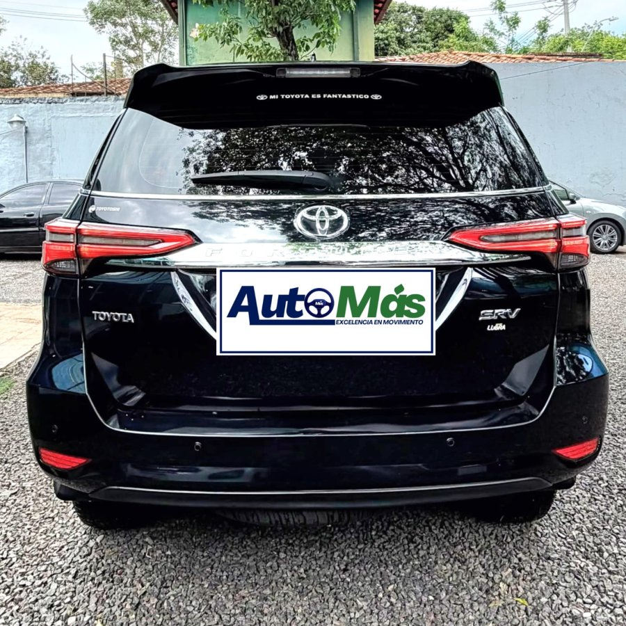 TOYOTA FORTUNER SRV AUTOMÁTICO 4x4 AÑO 2022, MOTOR 2.8 TURBO DIESEL - foto 2