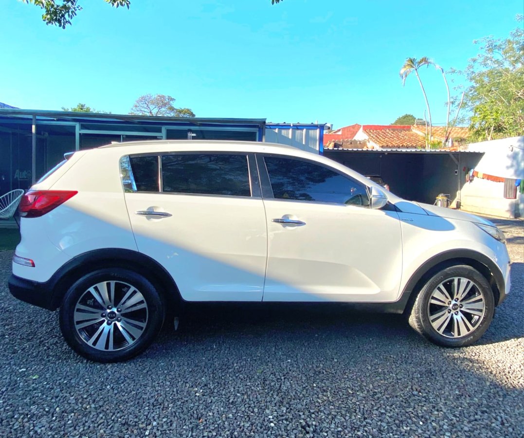 KIA SPORTAGE 2016 CRDi DIESEL AUTOMÁTICO DE GARDEN - foto 3