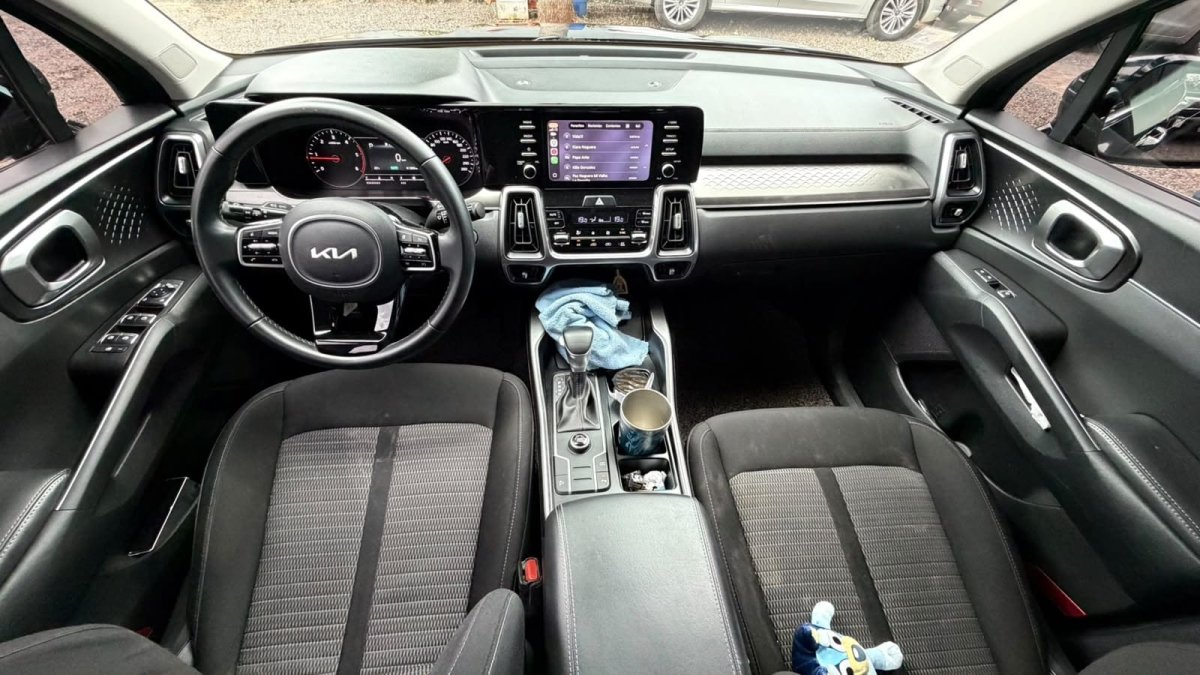 KIA SORENTO 2023 AUTOMÁTICO 2.2 CRDi TURBO DIESEL IMPECABLE ESTADO DE GARDEN - foto 6